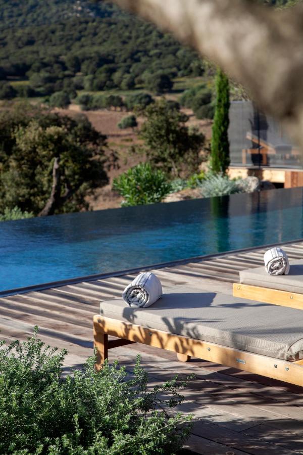 Hotel Restaurant Villa Josephine LʼÎle-Rousse 外观 照片